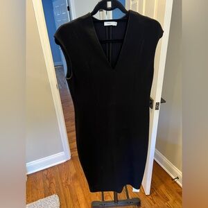 VINCE Black CLASSIC V-neck dress Sz 8
